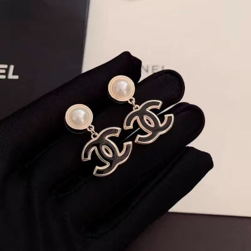 Women's Trendy Letter Earrings