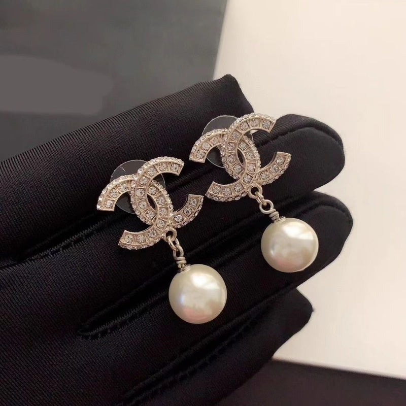 Women's Trendy Letter Earrings