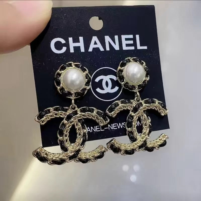 Women's Trendy Letter Earrings