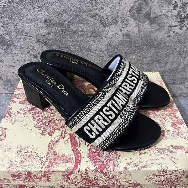 New Fashion Letter Printed Women's Slippers