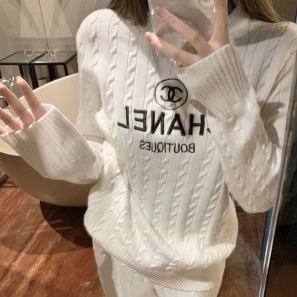 Knitted Embroidered Simple Long-sleeved Bottoming Shirt