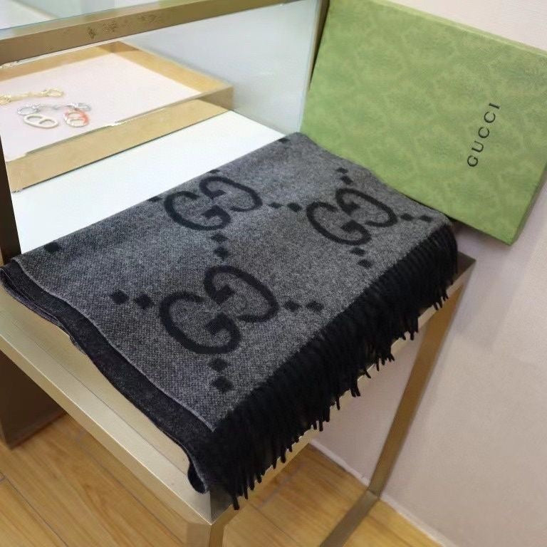 Trendy Classic Letter Printed Scarf