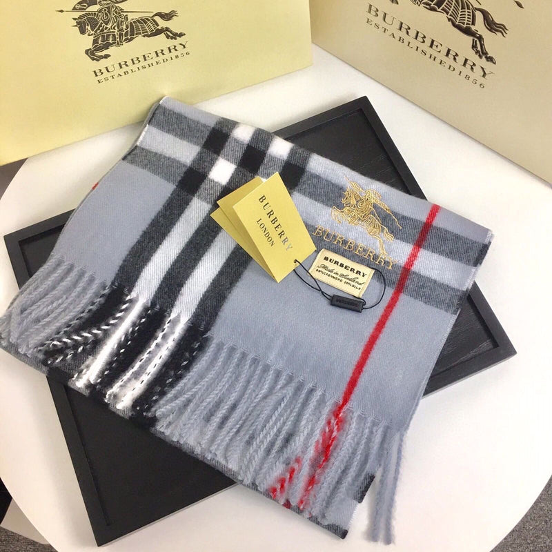 New In Letter Printed Warm Scarf