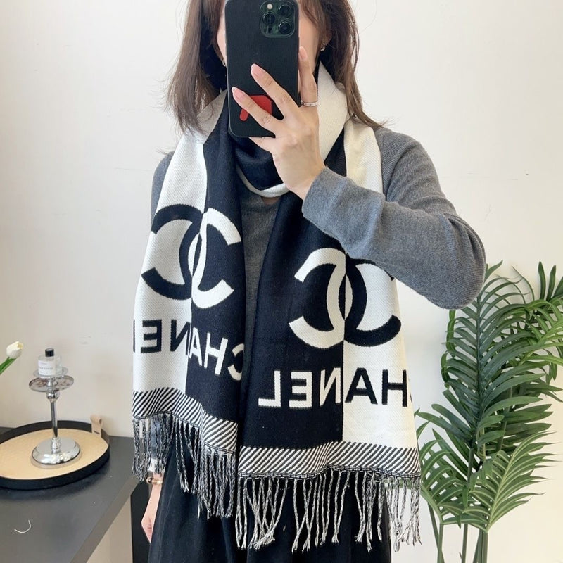 Hot Letter Printed Warm Scarf