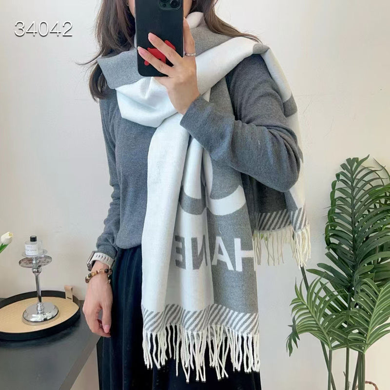 Hot Letter Printed Warm Scarf