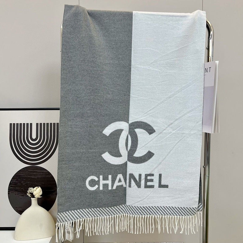 Hot Letter Printed Warm Scarf