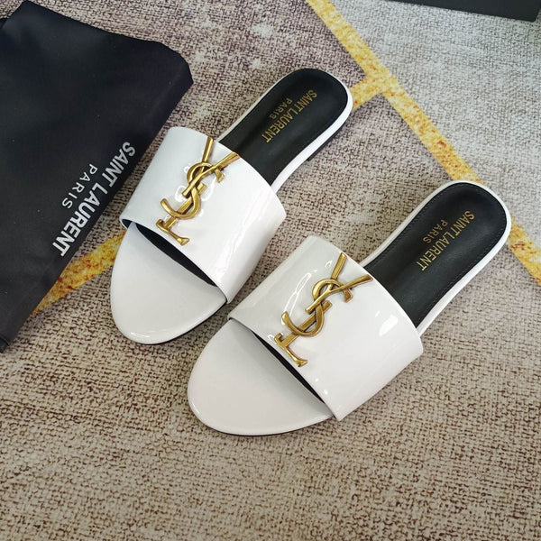 Trendy Women's Flat Slipper