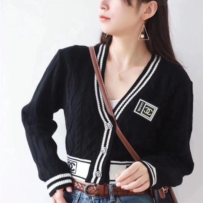 V-neck Slim Black and White Contrast Cardigan