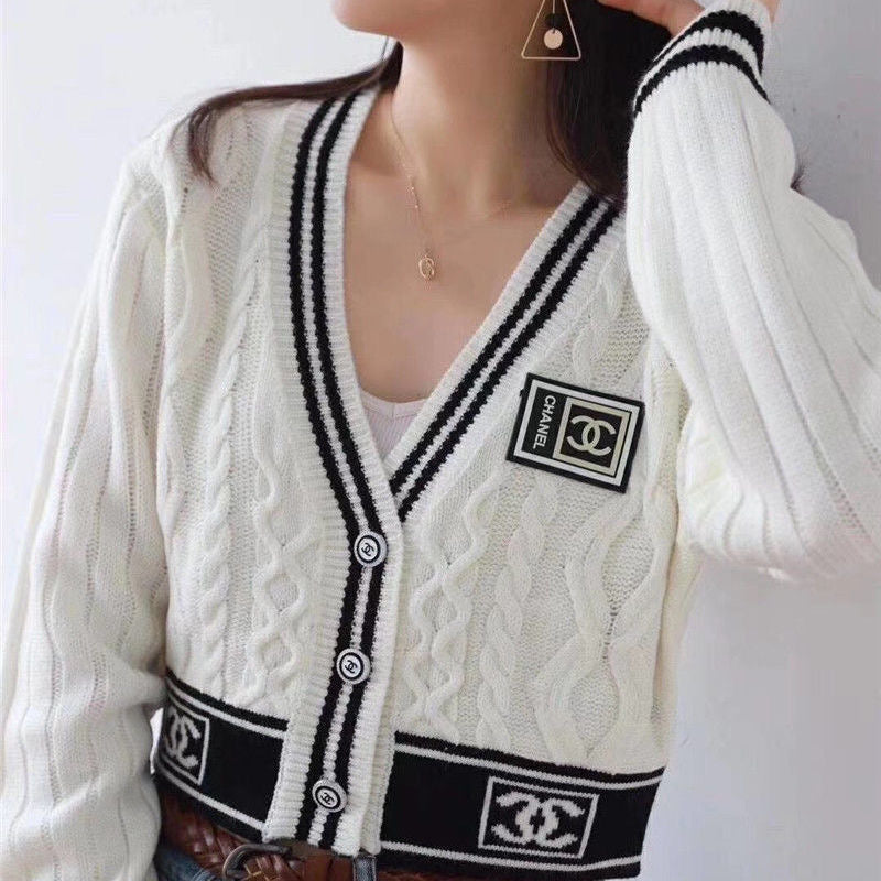 V-neck Slim Black and White Contrast Cardigan