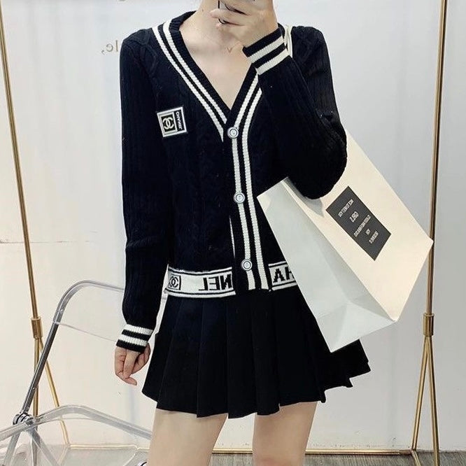 V-neck Slim Black and White Contrast Cardigan