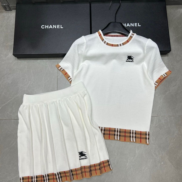Colorblock Letter Jacquard Round Neck Sweater Short Sleeve + Pleated Skirt Two-piece Set
