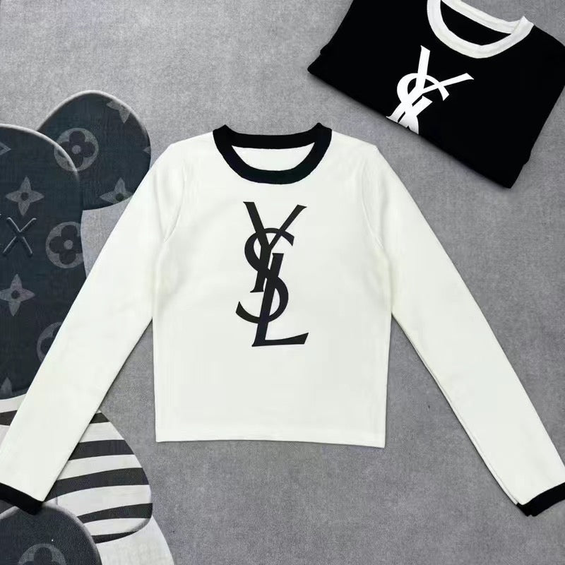 Black and White Contrast Knitted Round Neck Long Sleeves