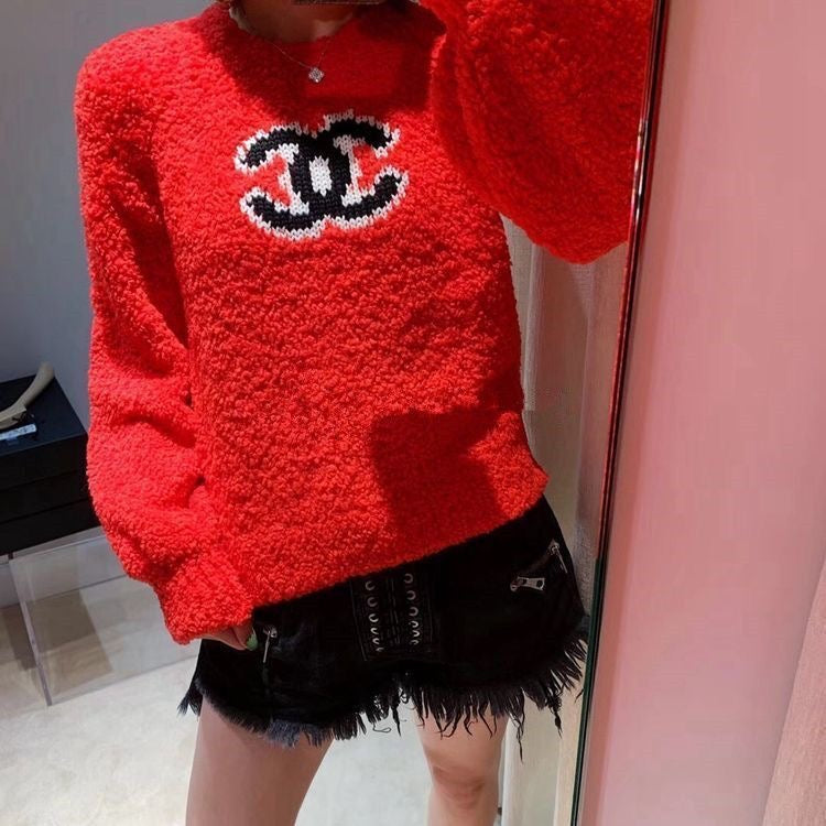 Round Neck Lamb Wool Base Letter Sweater