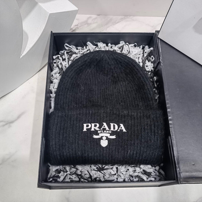 Popular Thickened Knitted Hats for Men and Women