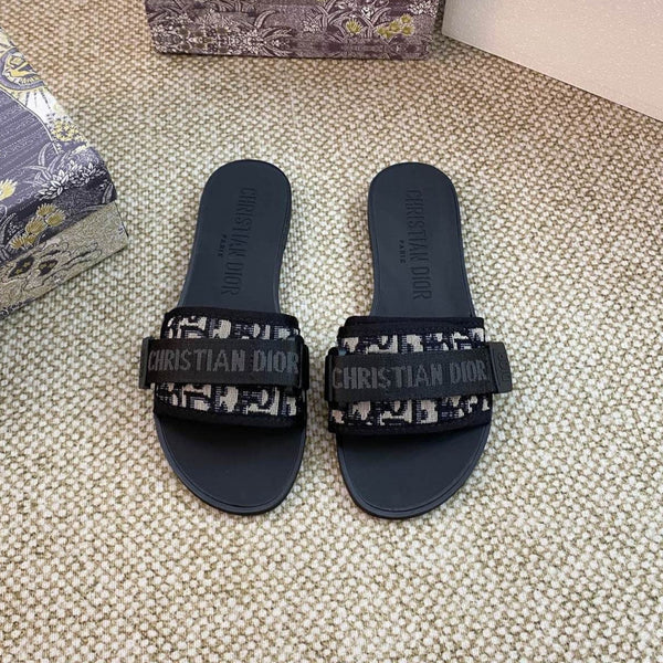 Classic Letter Embroidered Color-blocked Sandals