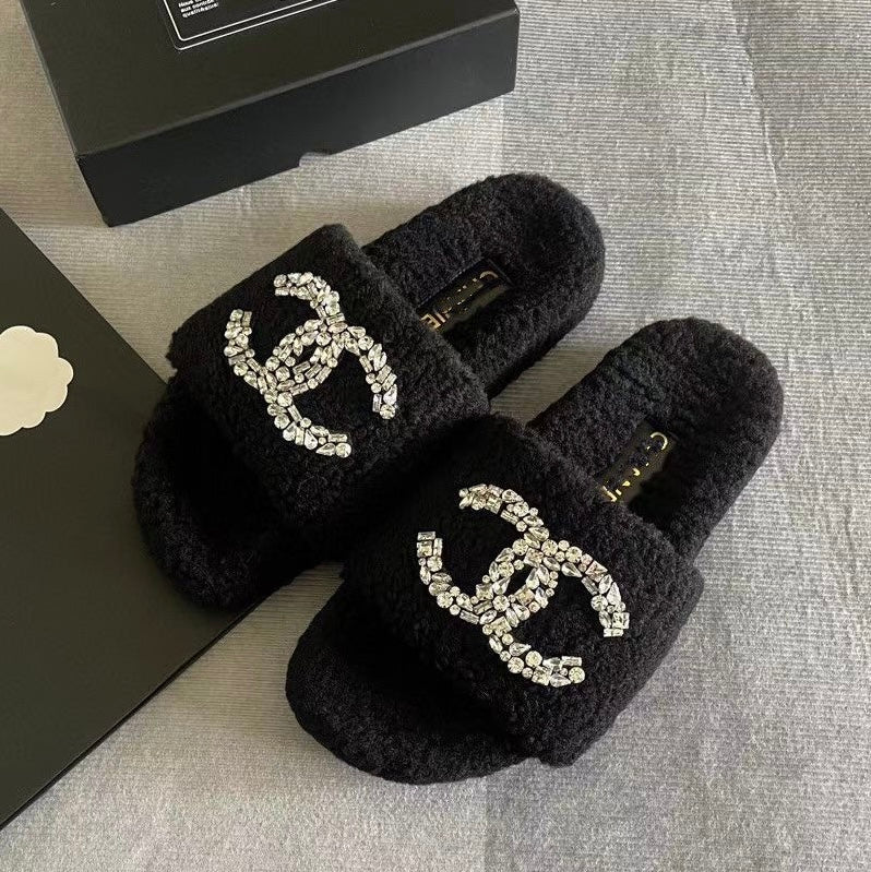 Fashion Letter Printed Cozy Slippers