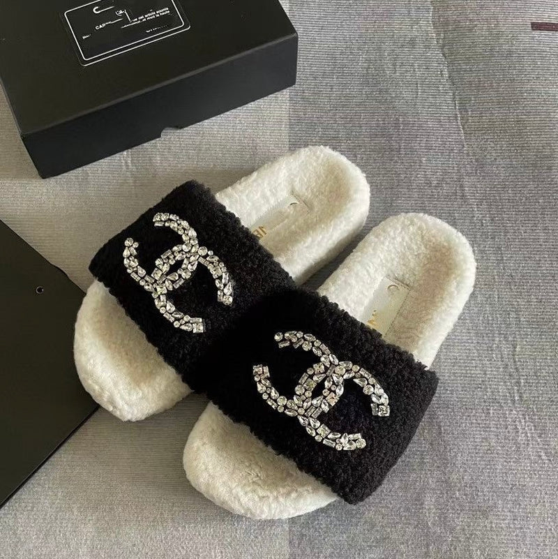 Fashion Letter Printed Cozy Slippers