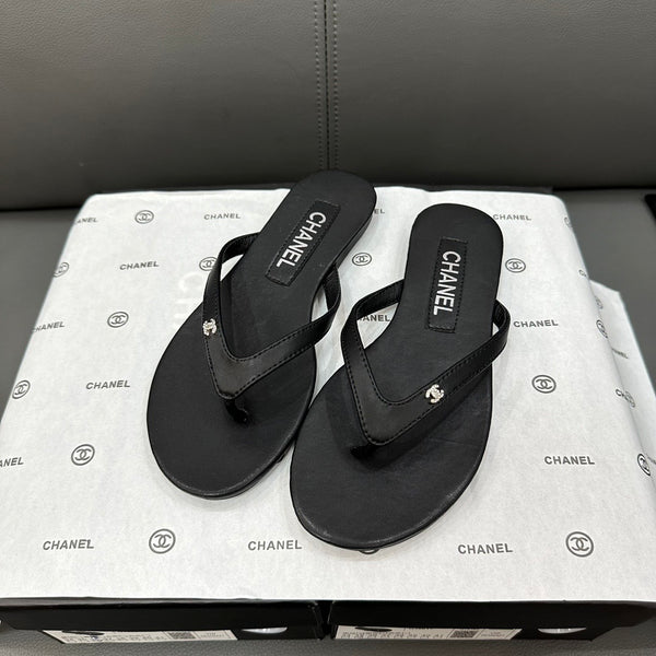 New Fashion Women's Flip Flops/Slippers
