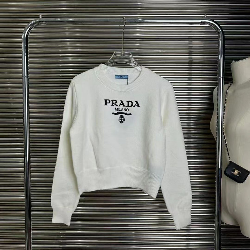 New Slim Fit Round Neck Embroidered Letter Sweater Cardigan