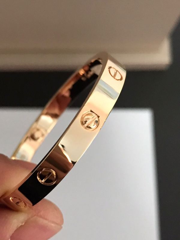Classic Golden Bracelet
