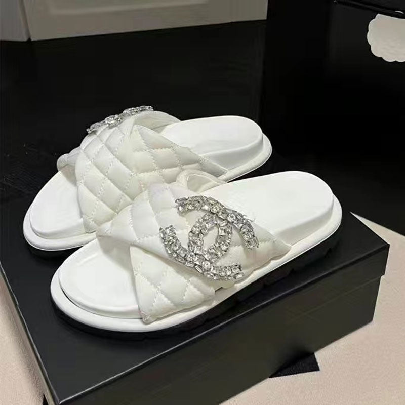Fashion Women's Slippers With Rinestone