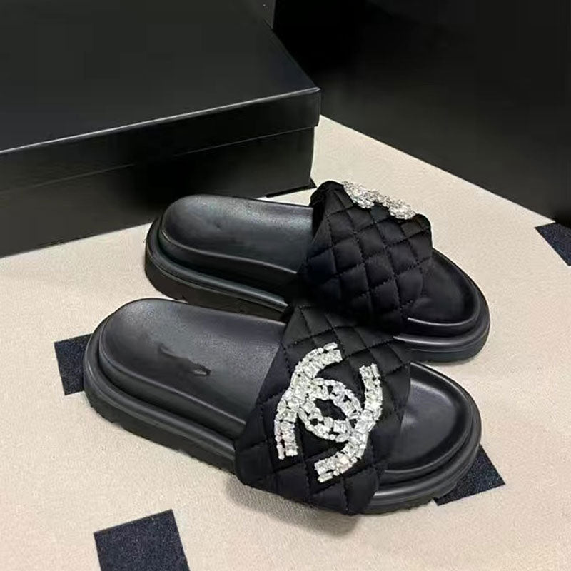 Fashion Women's Slippers With Rinestone