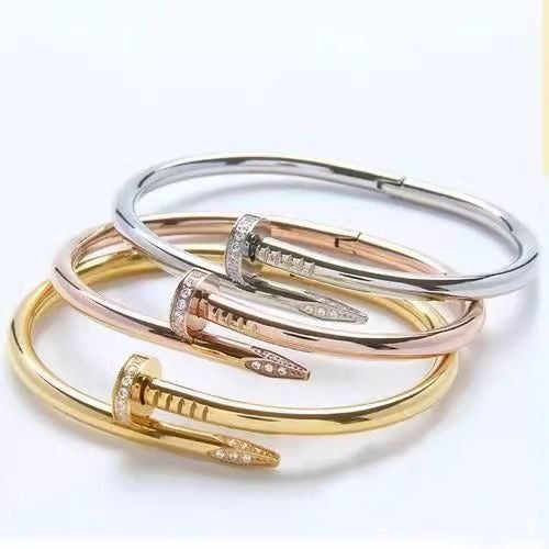 Women's Classic Nail Full Diamond Bracelet