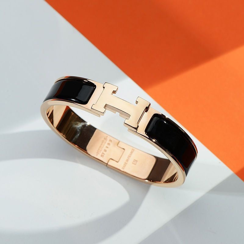 Fashion Classic H Letter Bracelet