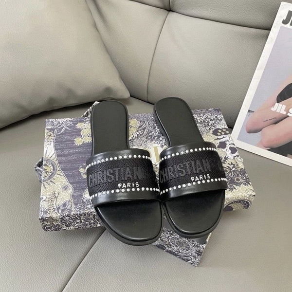 Embroidered Lettering Comfortable Slippers