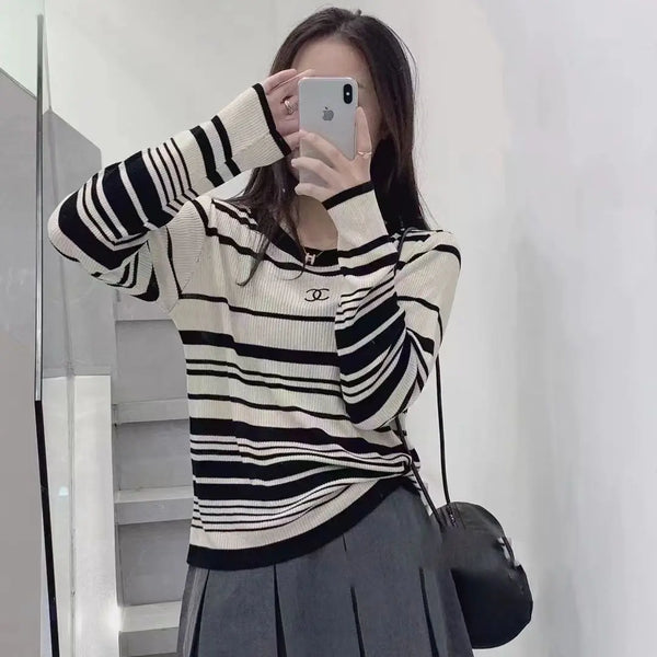 Versatile Letter Striped Short Sweater