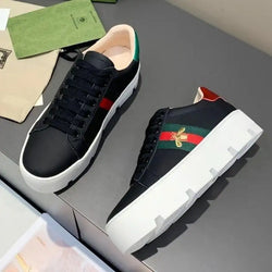 Fashion and Versatile Casual Bee Sports Shoes