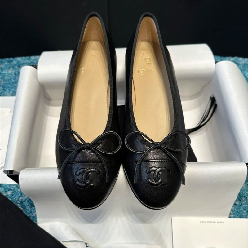 Women's Fashion Flat Shoes With Letter