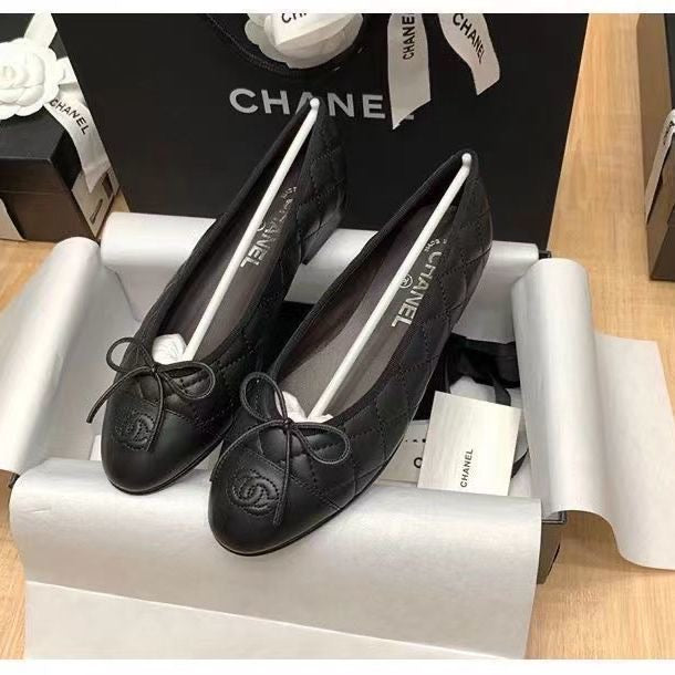 Women's Fashion Flat Shoes With Letter