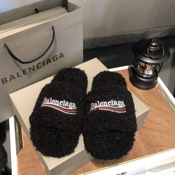 Fashion Letter Printed Comfort Slippers