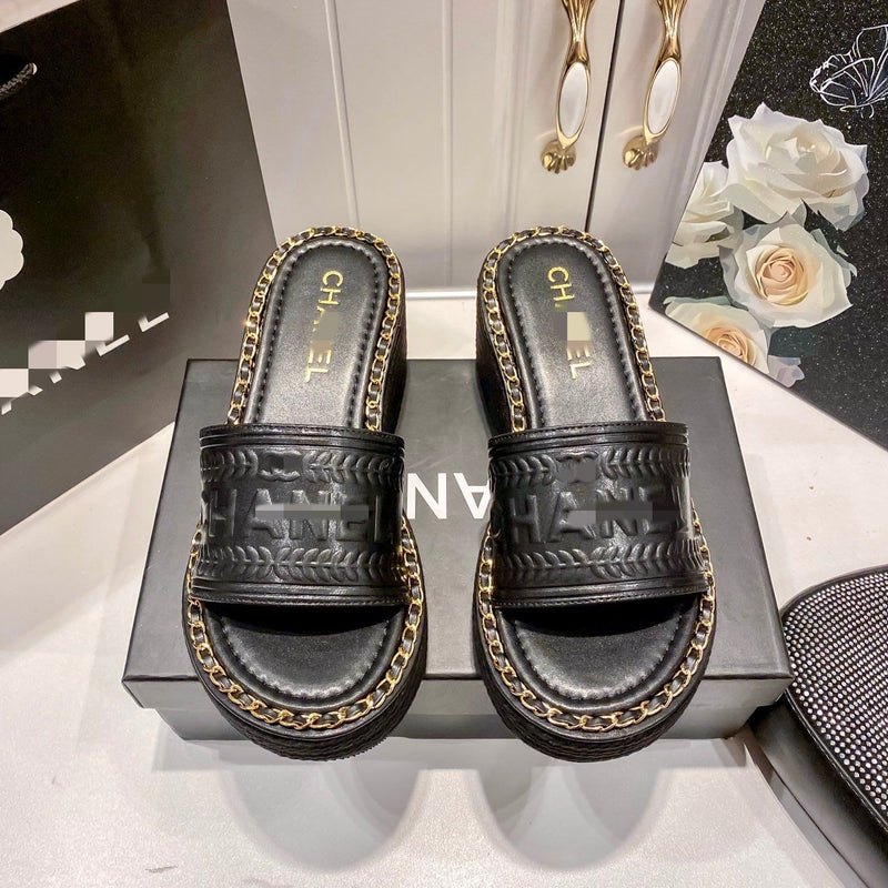 Fashion Versatile Chain Flat Slipper