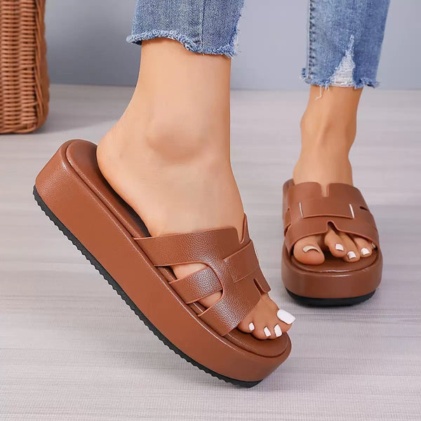 Ladies Fashion Luxury Slippers And Flip-Flops