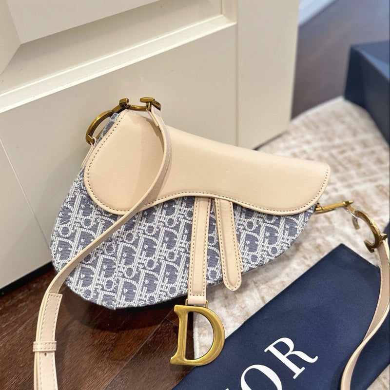 Fashion Letter Print Saddle Bag