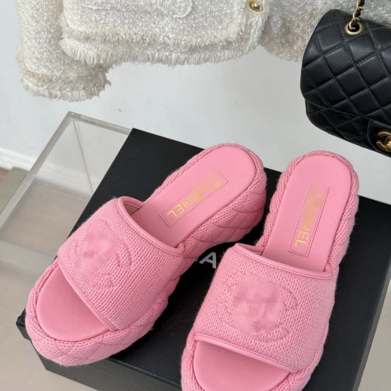 Letter Embroidered Rhombus Thick Slippers