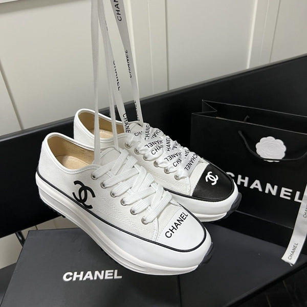 Fashion High-value Platform Casual Shoes