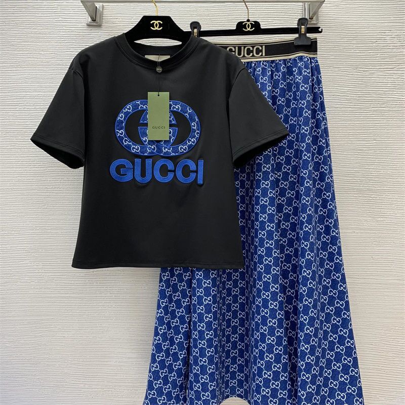 Letter Printed 2 Piece Suit Top + Skirt