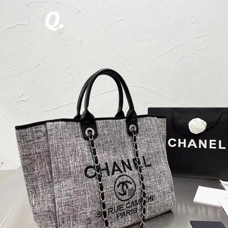 Classic Embroidered Beach Handbag