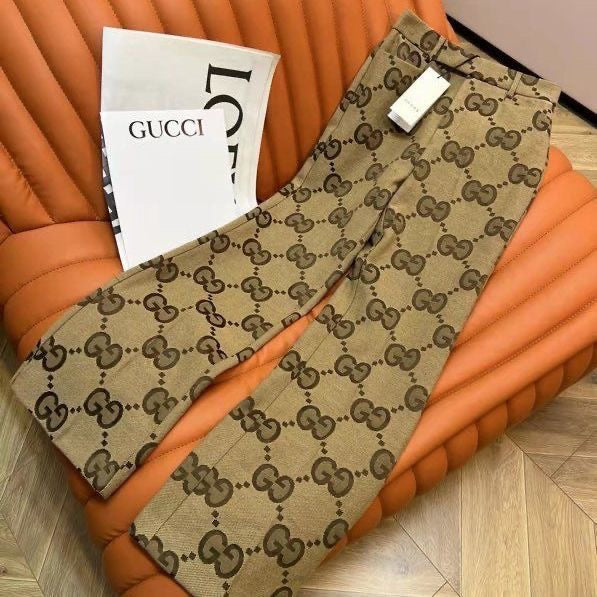 New Jacquard Large Letter Suit