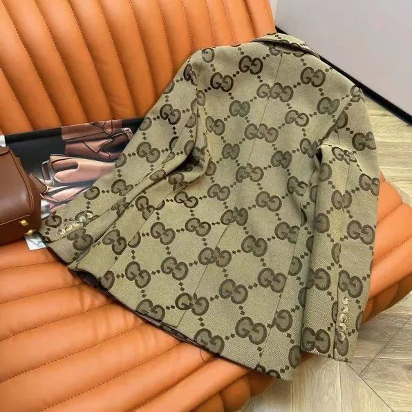 New Jacquard Large Letter Suit