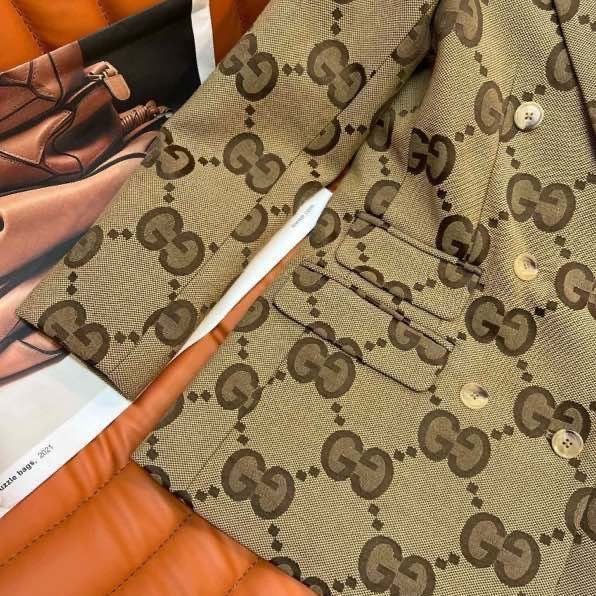 New Jacquard Large Letter Suit