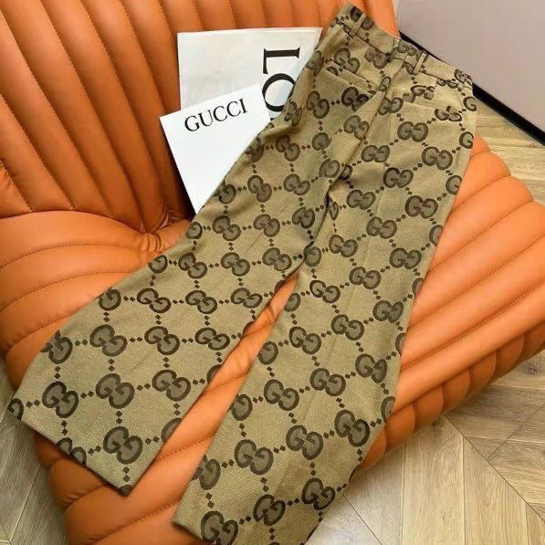 New Jacquard Large Letter Suit