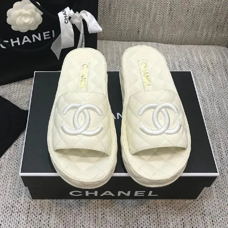 Letter Embroidered Rhombus Thick Slippers