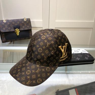 New Letter Embroidery Baseball Cap