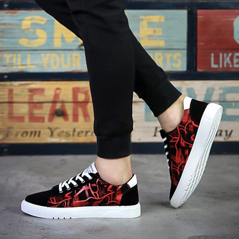 Canvas Cloth Lace Up Men's Sneakers