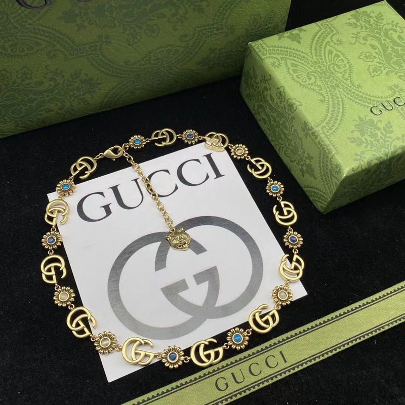 Classic Light Luxury Bracelet Necklace