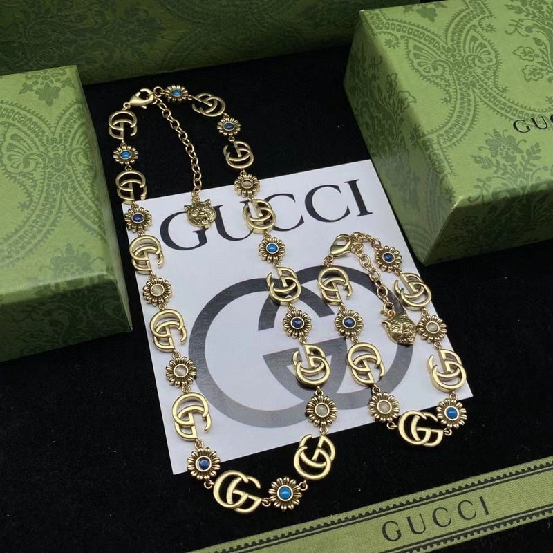 Classic Light Luxury Bracelet Necklace